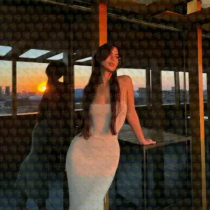 Photo 4 — Adeline, 24 y.o., 175 cm, 59 kg, Abu Dhabi