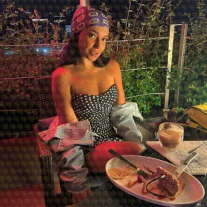 Photo 3 — Alice your sweet Mexican girl in Doha, 33 y.o., 170 cm, 53 kg, Doha