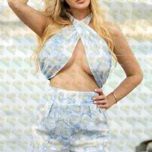 Photo 5 — Amelia, 22 y.o., 169 cm, 55 kg, Ras Al Khaimah