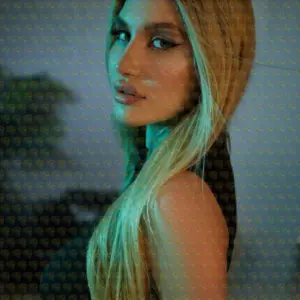 Photo 4 — Amelia, 22 y.o., 169 cm, 55 kg, Ras Al Khaimah