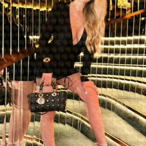 Photo 7 — Amelia, 22 y.o., 169 cm, 55 kg, Ras Al Khaimah