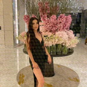 Photo 2 — Amida Warm, genuine, and here for you, 29 y.o., 170 cm, 60 kg, Sharjah