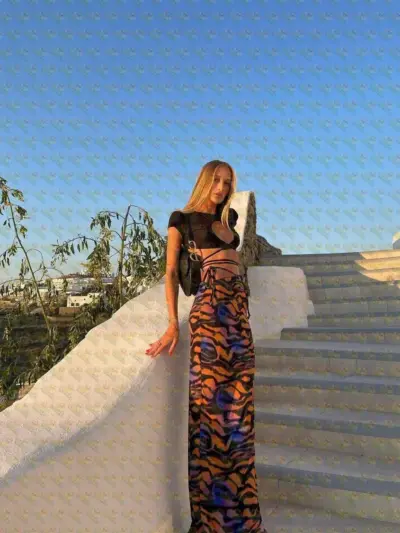 April, 26 y.o., 175 cm, 59 kg, Abu Dhabi