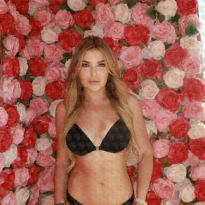 Photo 6 — Camilla, 25 y.o., 167 cm, 56 kg, Abu Dhabi