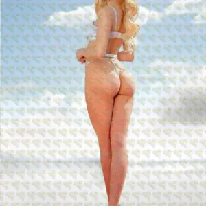 Photo 4 — Cassandra, 25 y.o., 172 cm, 56 kg, Muscat
