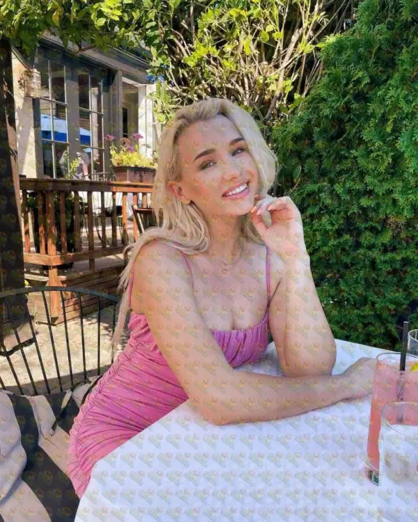 Cassandra your sweet Russian girl in Abu Dhabi 🌸, 25 y.o., 169 cm, 55 kg, Abu Dhabi