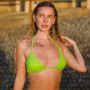 Photo 5 — Charlie, 23 y.o., 173 cm, 56 kg, Muscat