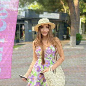 Photo 3 — Courtney, 24 y.o., 176 cm, 58 kg, Abu Dhabi