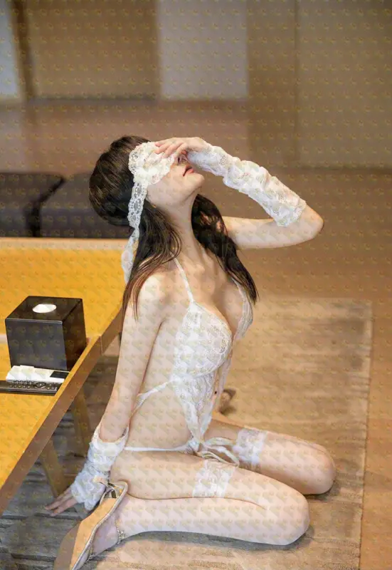 Dahliana, 22 y.o., 166 cm, 54 kg, Dubai