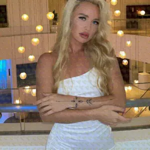 Photo 3 — Daisy, 25 y.o., 165 cm, 52 kg, Doha