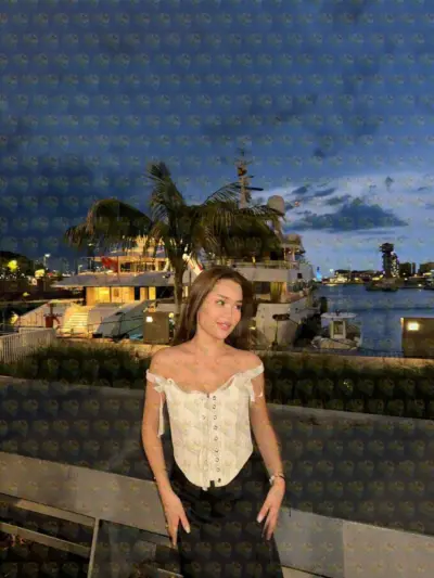 Di sweet chinese girl who loves real connection, 23 y.o., 163 cm, 44 kg, Doha