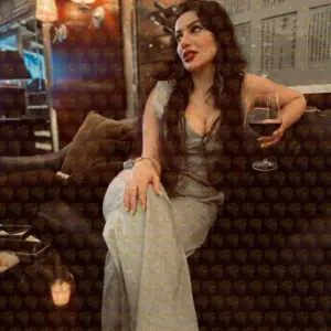 Photo 2 — Dorotea French charm right here in Doha, 33 y.o., 165 cm, 56 kg, Doha