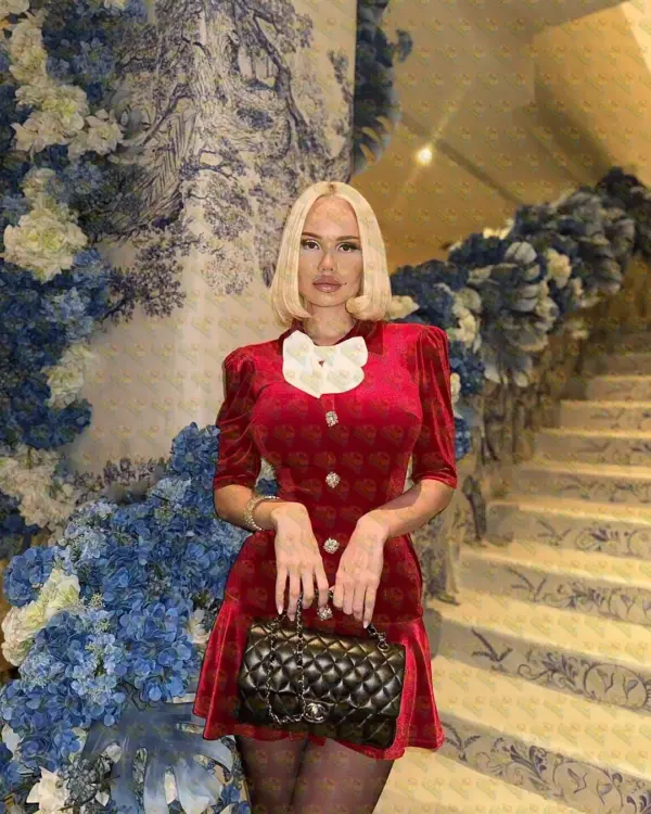 Eleanor Sweet but serious — know before you book, 25 y.o., 172 cm, 57 kg, Abu Dhabi