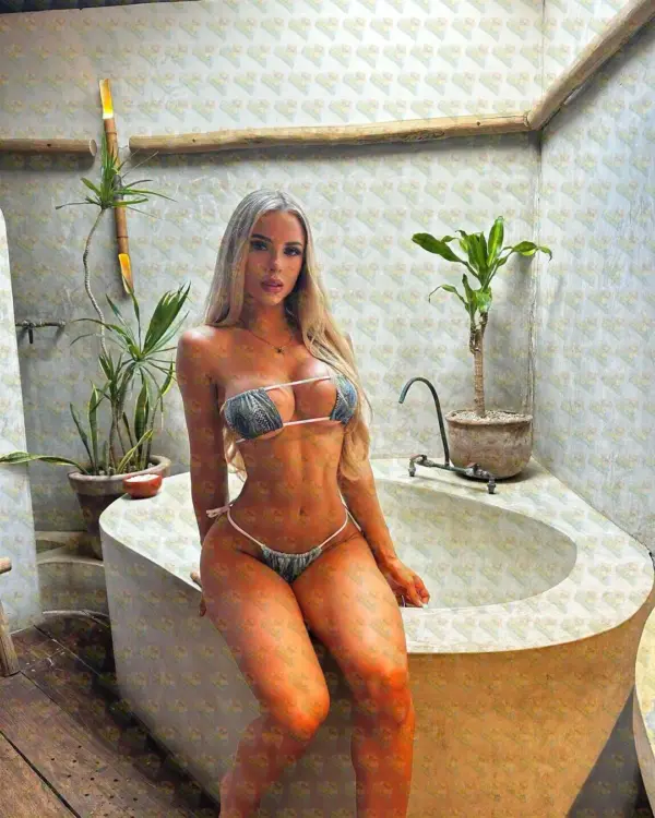 Evelina ur vibe ur pace ur moment 💕, 23 y.o., 176 cm, 58 kg, Muscat