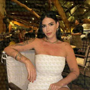 Photo 5 — Gaby English girl in Doha, warm and real, 21 y.o., 166 cm, 60 kg, Doha