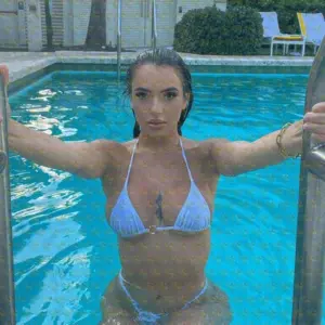 Photo 3 — Irene French girl in Muscat, warm and genuine, 23 y.o., 175 cm, 61 kg, Muscat