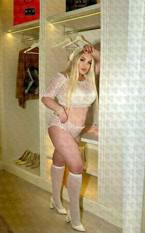 Irma italian bbw blonde, soooo much fun 😘, 28 y.o., 167 cm, 82 kg, Sharjah