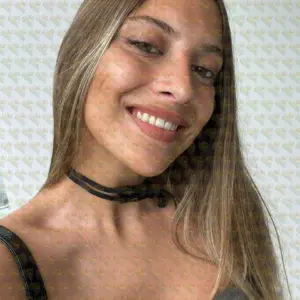 Photo 5 — Isa, 21 y.o., 163 cm, 60 kg, Sharjah