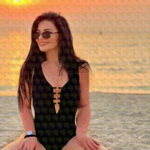 Photo 3 — Janna French, fierce, and fully in charge, 26 y.o., 170 cm, 59 kg, Dubai
