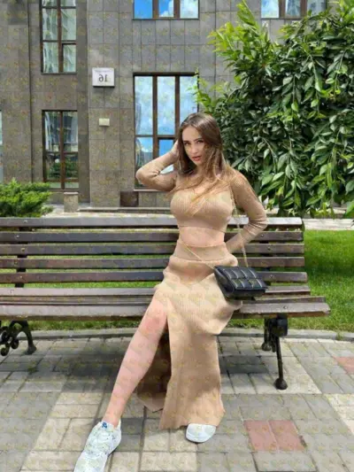 Jessica, 21 y.o., 167 cm, 55 kg, Muscat