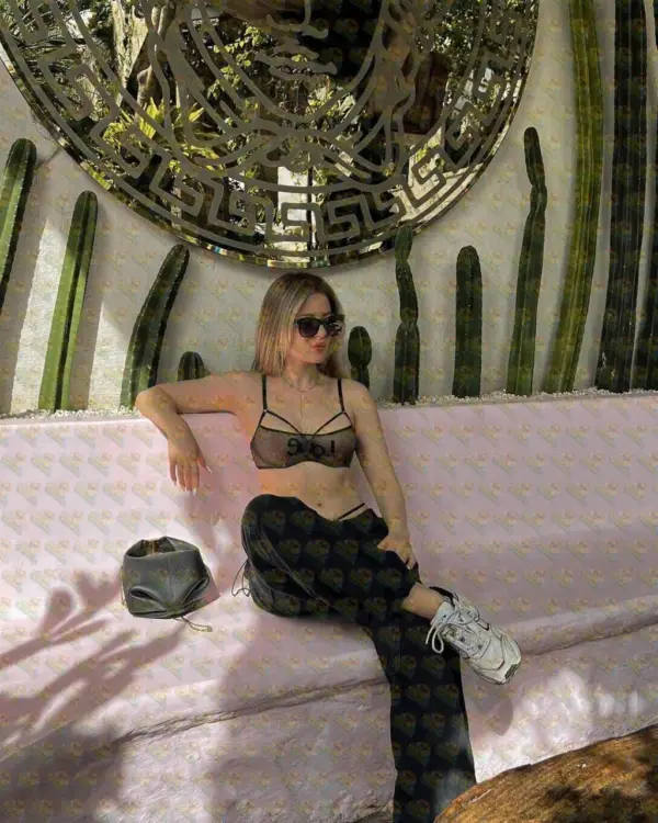 Jolie, 25 y.o., 175 cm, 57 kg, Dubai