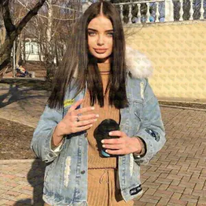Photo 5 — Kaitlyn young, warm, and genuinely good company, 19 y.o., 167 cm, 54 kg, Muscat