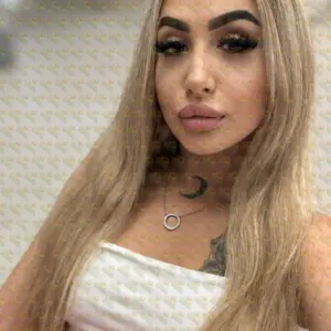 Photo 4 — Kassandra young czech girl, calm and easy to talk to, 22 y.o., 165 cm, 58 kg, Dubai