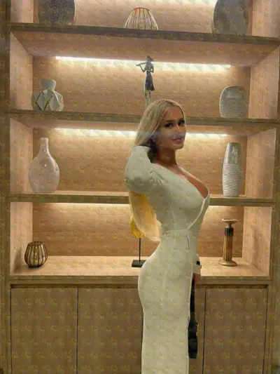 Kendal Italian blonde who takes full control 🔥, 29 y.o., 167 cm, 51 kg, Dubai