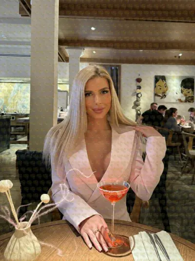 Kerri, 25 y.o., 177 cm, 57 kg, Muscat