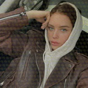 Photo 2 — Kiera Young, warm, and very real, 21 y.o., 175 cm, 59 kg, Muscat