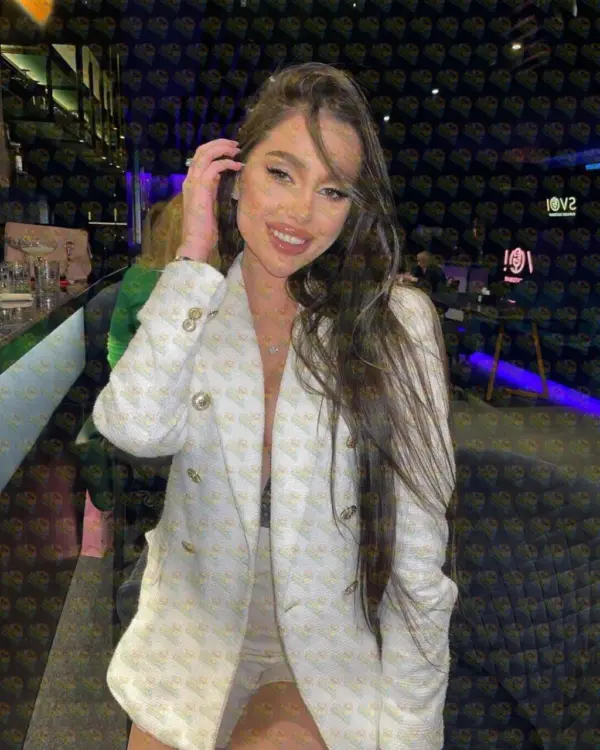Kylie, 24 y.o., 168 cm, 59 kg, Muscat