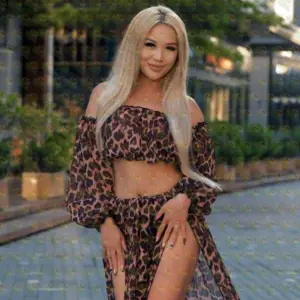Photo 5 — Lalisa warm, sweet and soooo easy to talk to, 25 y.o., 167 cm, 52 kg, Sharjah