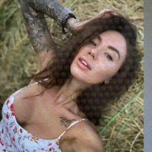 Photo 4 — Laura warm company and real connection, 24 y.o., 169 cm, 50 kg, Muscat