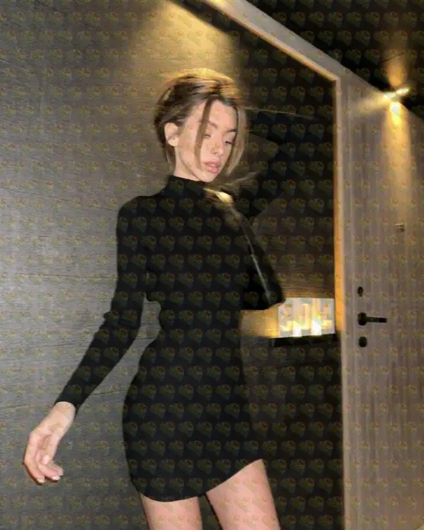 Leila, 24 y.o., 172 cm, 56 kg, Muscat