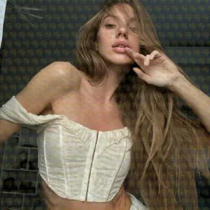 Photo 5 — Leila, 24 y.o., 172 cm, 56 kg, Muscat