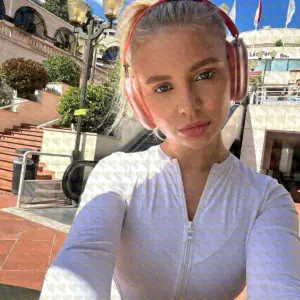 Photo 11 — Lorelei, 23 y.o., 172 cm, 56 kg, Muscat