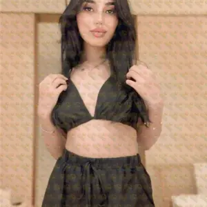 Photo 2 — Luiza your favorite Armenian girl in Doha 😘, 19 y.o., 159 cm, 48 kg, Doha