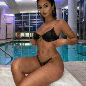 Photo 4 — Mabel Italian warmth meets real connection 💋, 24 y.o., 173 cm, 62 kg, Muscat