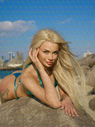 Marina Young, warm and open to almost everything, 19 y.o., 168 cm, 50 kg, Sharjah