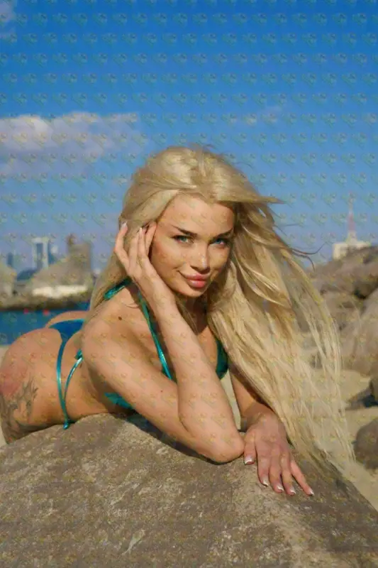 Marina Young, warm and open to almost everything, 19 y.o., 168 cm, 50 kg, Sharjah
