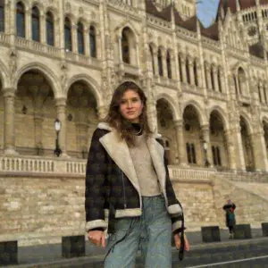 Photo 8 — Marina Sweet but knows what she wants, 21 y.o., 173 cm, 58 kg, Abu Dhabi
