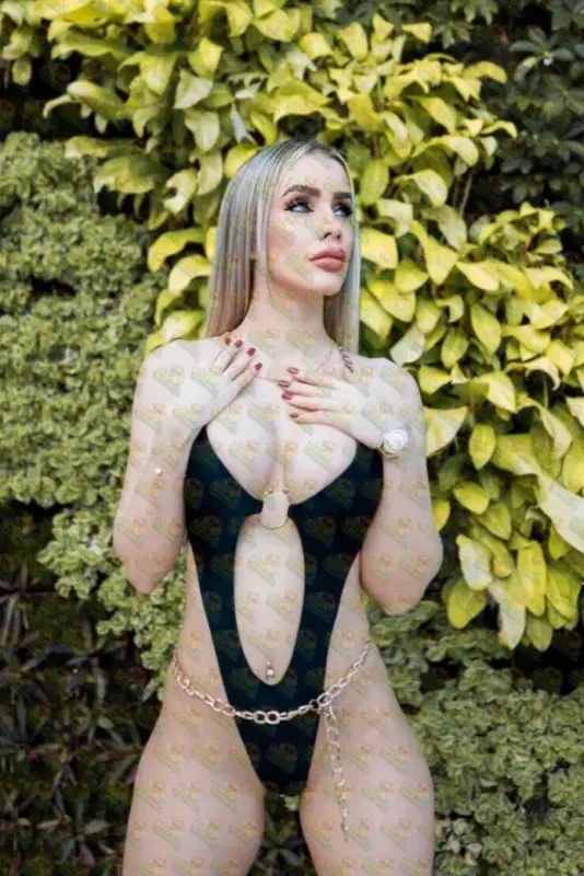 Meisa blonde Czech girl near airport, very fun 😘, 25 y.o., 165 cm, 50 kg, Dubai
