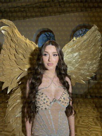 Merinda Czech girl, Motor City, real connection, 23 y.o., 162 cm, 48 kg, Dubai