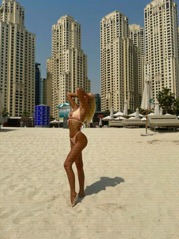 Mira 100% real, zero games, Jumeirah Beach, 23 y.o., 173 cm, 49 kg, Dubai
