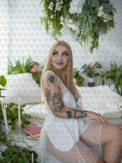 Nesty, 20 y.o., 173 cm, 78 kg, Sharjah