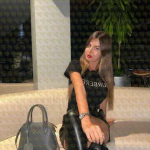 Photo 2 — Nina, 20 y.o., 172 cm, 56 kg, Muscat