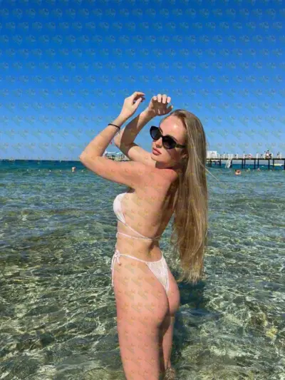 Nixie Not for everyone. You know if you qualify, 23 y.o., 174 cm, 63 kg, Muscat
