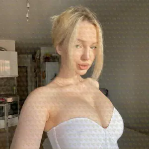 Photo 2 — Nora, 22 y.o., 175 cm, 58 kg, Dubai