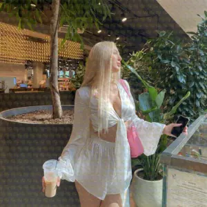 Photo 4 — Nora, 22 y.o., 175 cm, 58 kg, Dubai