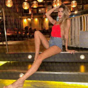 Photo 2 — Olivia Czech girl in Muscat, easy to find me, 27 y.o., 173 cm, 56 kg, Muscat